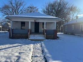 17 Fairweight Ave in Danville, IL - Building Photo