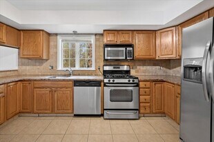 727 Warburton Ave in Yonkers, NY - Building Photo