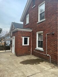 2334 Los Angeles Ave