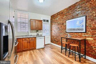 22 Parkin St in Baltimore, MD - Foto de edificio - Building Photo