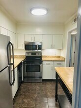 1900 Richard Jones Rd, Unit u8 in Nashville, TN - Building Photo - Building Photo