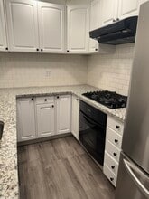 5618 Madison Ave, Unit #2 in Sacramento, CA - Foto de edificio - Building Photo