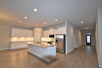 4819 Vergano Villa Dr in Park Row, TX - Building Photo - Building Photo