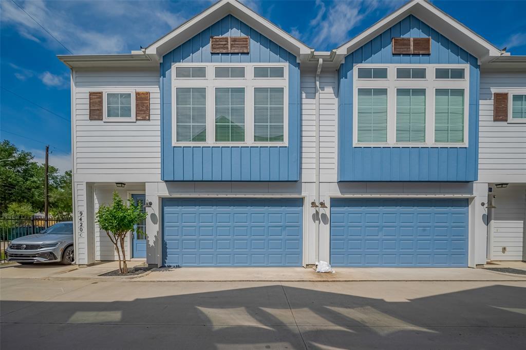 9420 Kerrwood Ln in Houston, TX - Foto de edificio