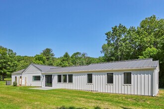 7 4th Ave in Rhinebeck, NY - Building Photo - Building Photo