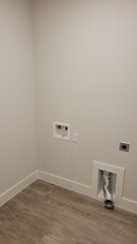 685 The Cottages Dr in Godley, TX - Building Photo - Building Photo