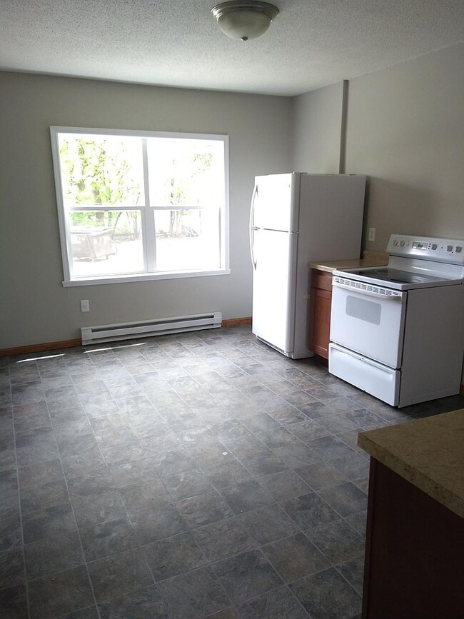 424 4th St S in Moorhead, MN - Building Photo - Building Photo