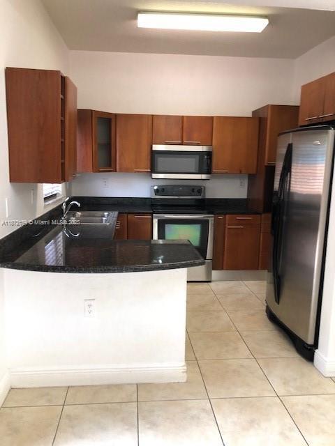 7428 NW 178th St in Hialeah, FL - Building Photo - Building Photo