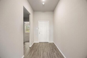 4805 Cleves Ave in Aubrey, TX - Building Photo - Building Photo