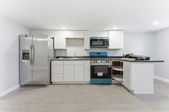 4917 Moreland Heights Ln in Knoxville, TN - Building Photo - Building Photo