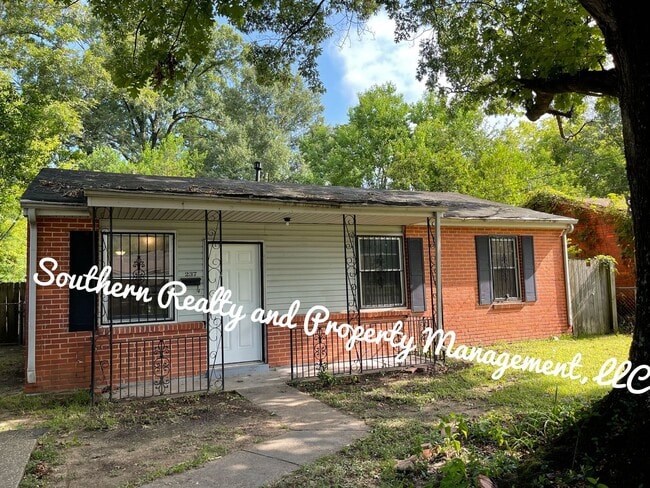property at 237 Gardendale Dr
