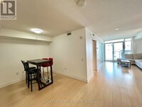 85-585 Queens Wharf Rd in Toronto, ON - Building Photo - Building Photo