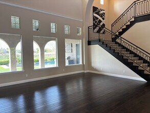 10305 Orkiney Dr in Las Vegas, NV - Building Photo - Building Photo
