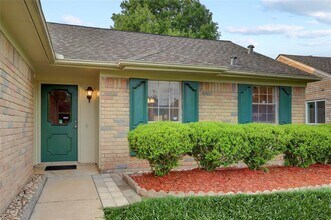 3406 E Heatherock Cir in Sugar Land, TX - Building Photo - Building Photo