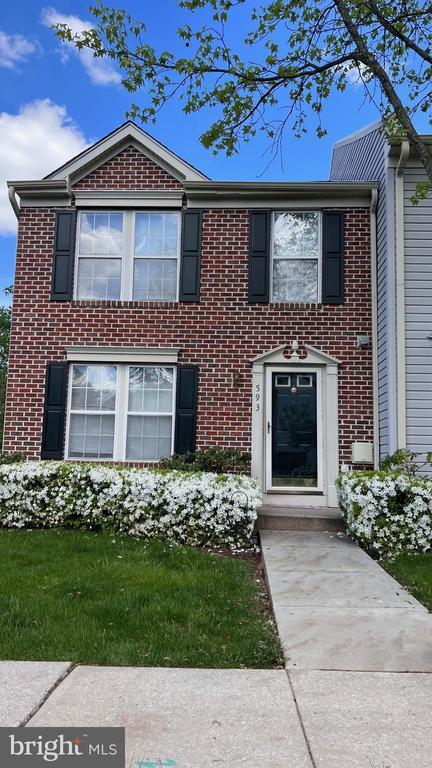 property at 593 Coach Hill Ct