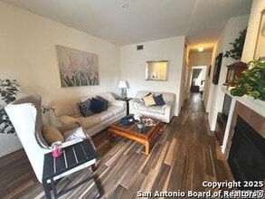 11839 Parliament Dr in San Antonio, TX - Foto de edificio - Building Photo