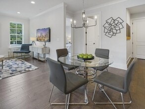 6890 Peachtree Dunwoody Rd in Atlanta, GA - Building Photo - Building Photo