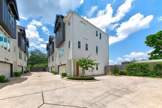 1526 Ojeman Rd in Houston, TX - Building Photo - Building Photo