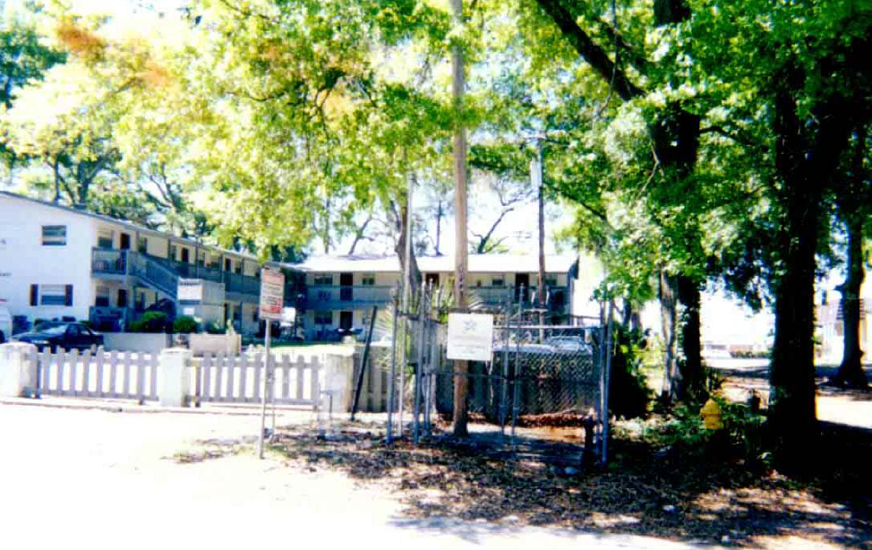 Bert Road Apartments in Jacksonville, FL - Building Photo