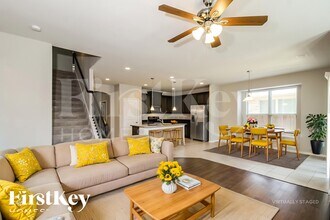 3712 Fossil Tree Ln, Unit 4-8140 in Fort Worth, TX - Building Photo - Building Photo