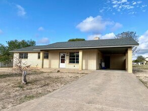 114 Rhonda Dr in Del Rio, TX - Building Photo - Building Photo