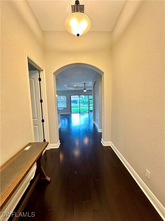 1581 Serrano Cir in Naples, FL - Building Photo - Building Photo