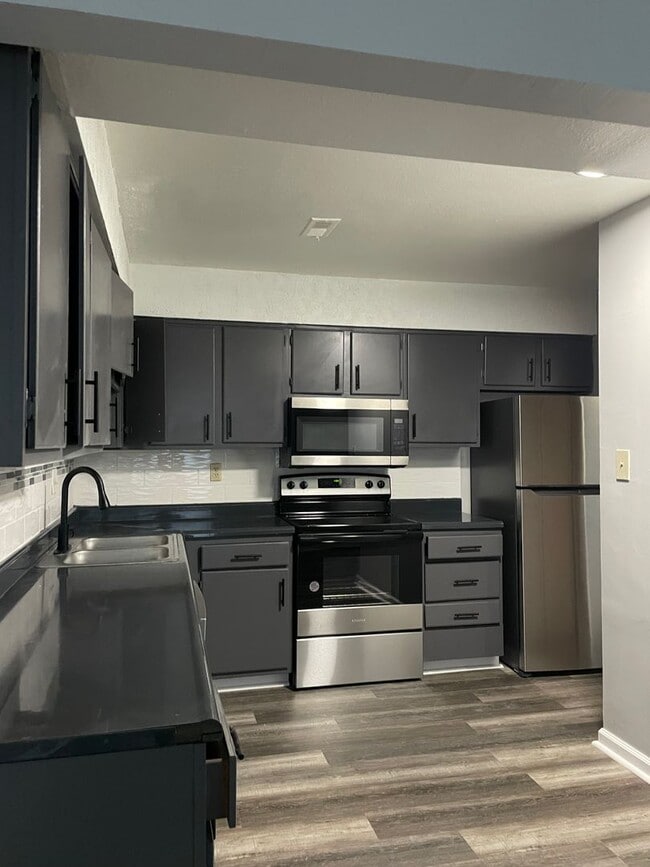 7331 Rockleigh Ave in Indianapolis, IN - Building Photo - Building Photo