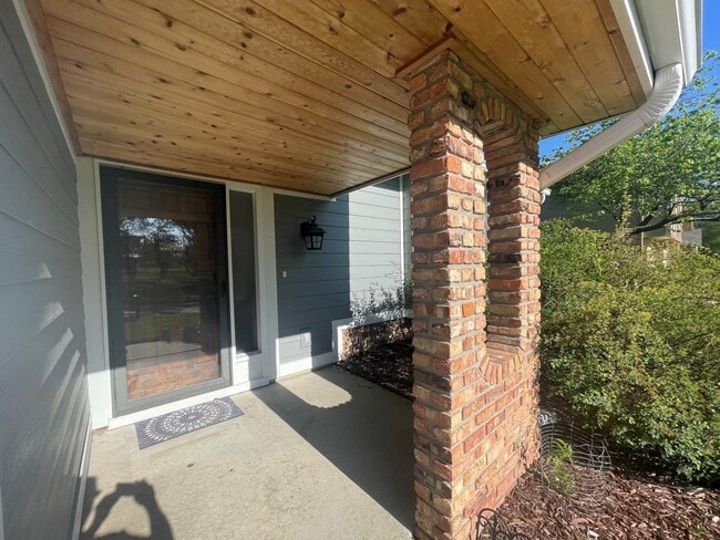 1206 Beechwood Ave in Papillion, NE - Building Photo - Building Photo