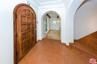 1335 Moncado Dr in Glendale, CA - Building Photo - Building Photo