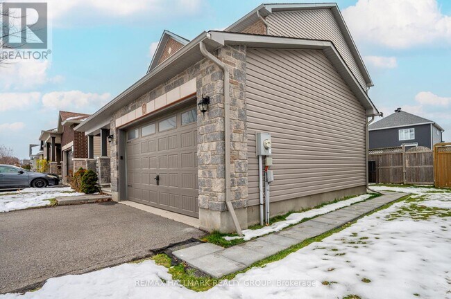 661 Bruxelles St in Embrun, ON - Building Photo - Building Photo