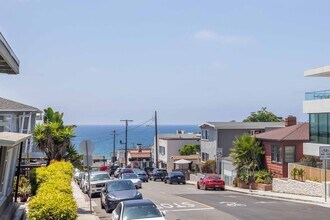 314 Longfellow Ave in Hermosa Beach, CA - Foto de edificio - Building Photo