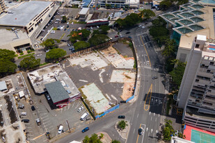 Mandarin Oriental Residences in Honolulu, HI - Building Photo