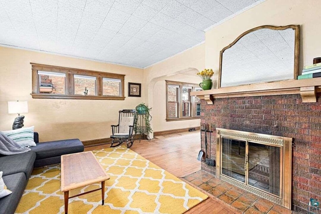 1219 E 5th St in Duluth, MN - Building Photo