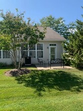13585 Yellow Pine Dr in Huntley, IL - Building Photo - Building Photo