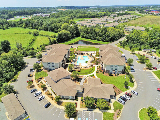 Legacy Concord Apartments in Concord, NC - Building Photo - Building Photo