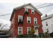 16 Middle St in Pawtucket, RI - Foto de edificio