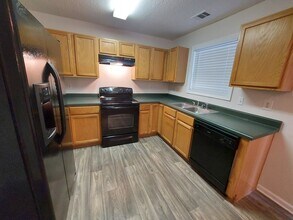 7093 Mahonia Pl in Stonecrest, GA - Building Photo - Building Photo