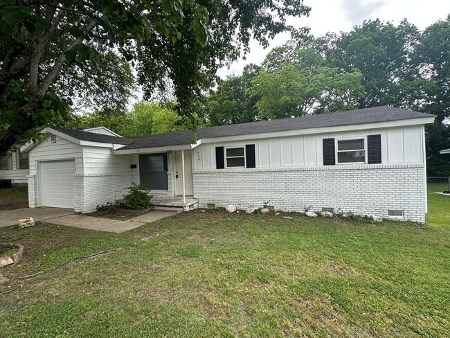 property at 614 Westbrook St