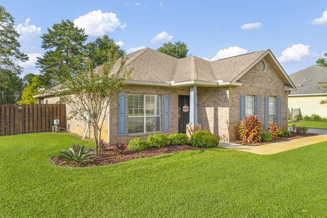 526 Camellia Ct in Freeport, FL - Foto de edificio - Building Photo