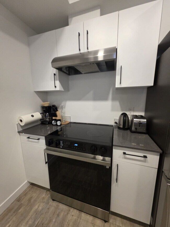 1827 Albert St in Regina, SK - Building Photo - Building Photo