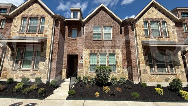 property at 2141 Steer Creek Pl