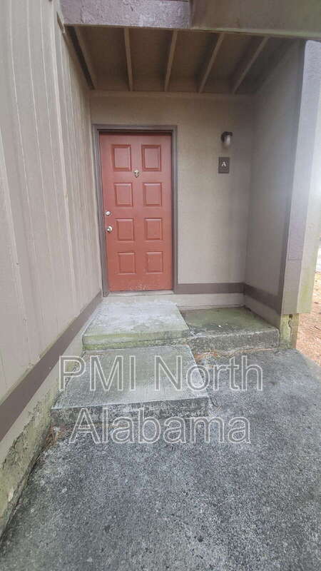 906 Candlewood Dr NW in Huntsville, AL - Building Photo - Building Photo