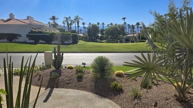 75105 Spyglass Dr in Indian Wells, CA - Building Photo - Building Photo