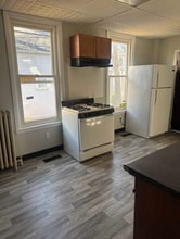 18 Cliff St in Waterbury, CT - Foto de edificio - Building Photo