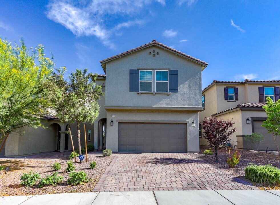 9117 Nanjing Ave in Las Vegas, NV - Building Photo