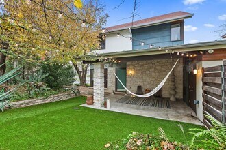 805 Cumberland Rd in Austin, TX - Building Photo - Building Photo