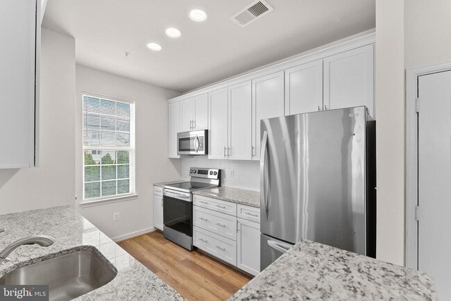 property at 42470 Pennyroyal Sq