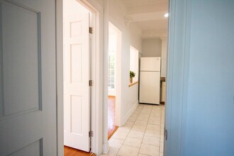 883 Montauk Ave in New London, CT - Building Photo - Building Photo