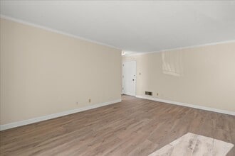 444 Richmond Dr in Millbrae, CA - Building Photo - Building Photo