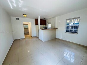 3032 New York St in Miami, FL - Building Photo - Building Photo